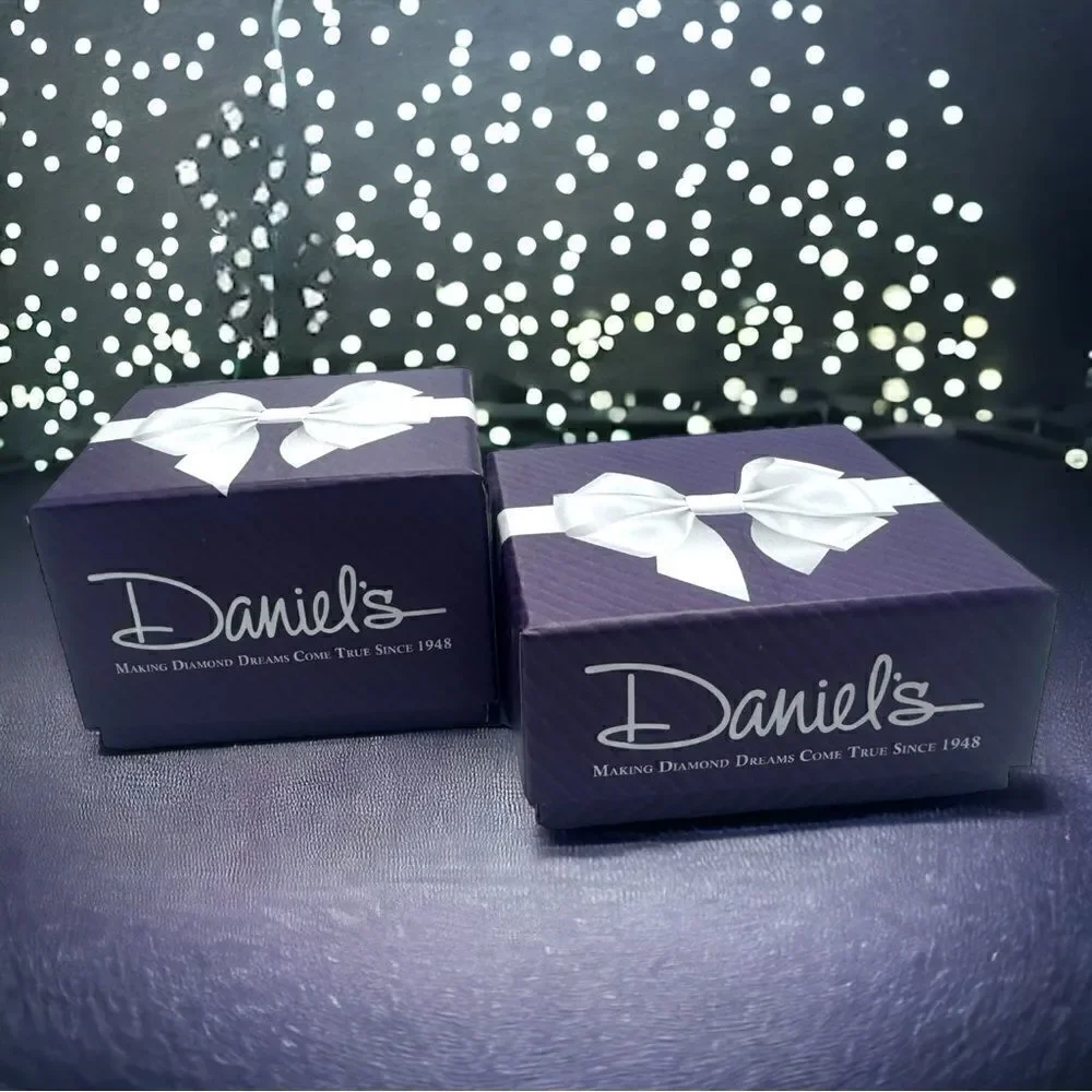 Daniel’s Jewelry l Signature Purple Box with White Bow l 2 Styles l Box only